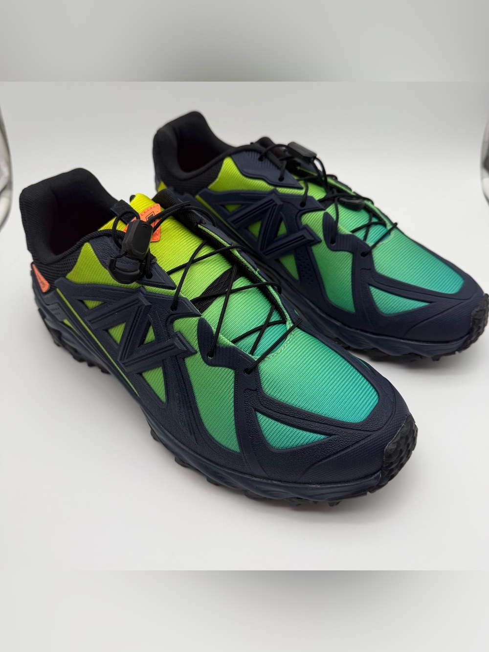 New Balance Men’s  610 Ombré Sunrise ML610DB Men's Size 9